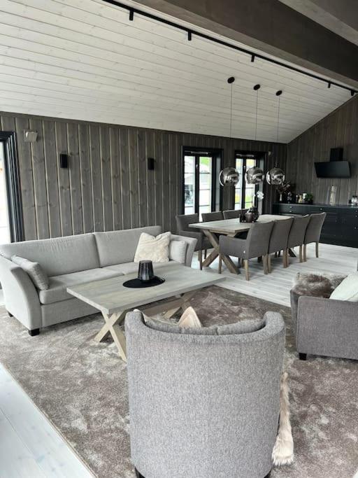 Ny Eksklusiv Hytte I Vradal Med Perfekt Beliggenhet- Alpin Og Ski 外观 照片